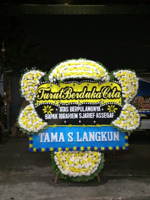 Papan Bunga Duka di Mandisari
